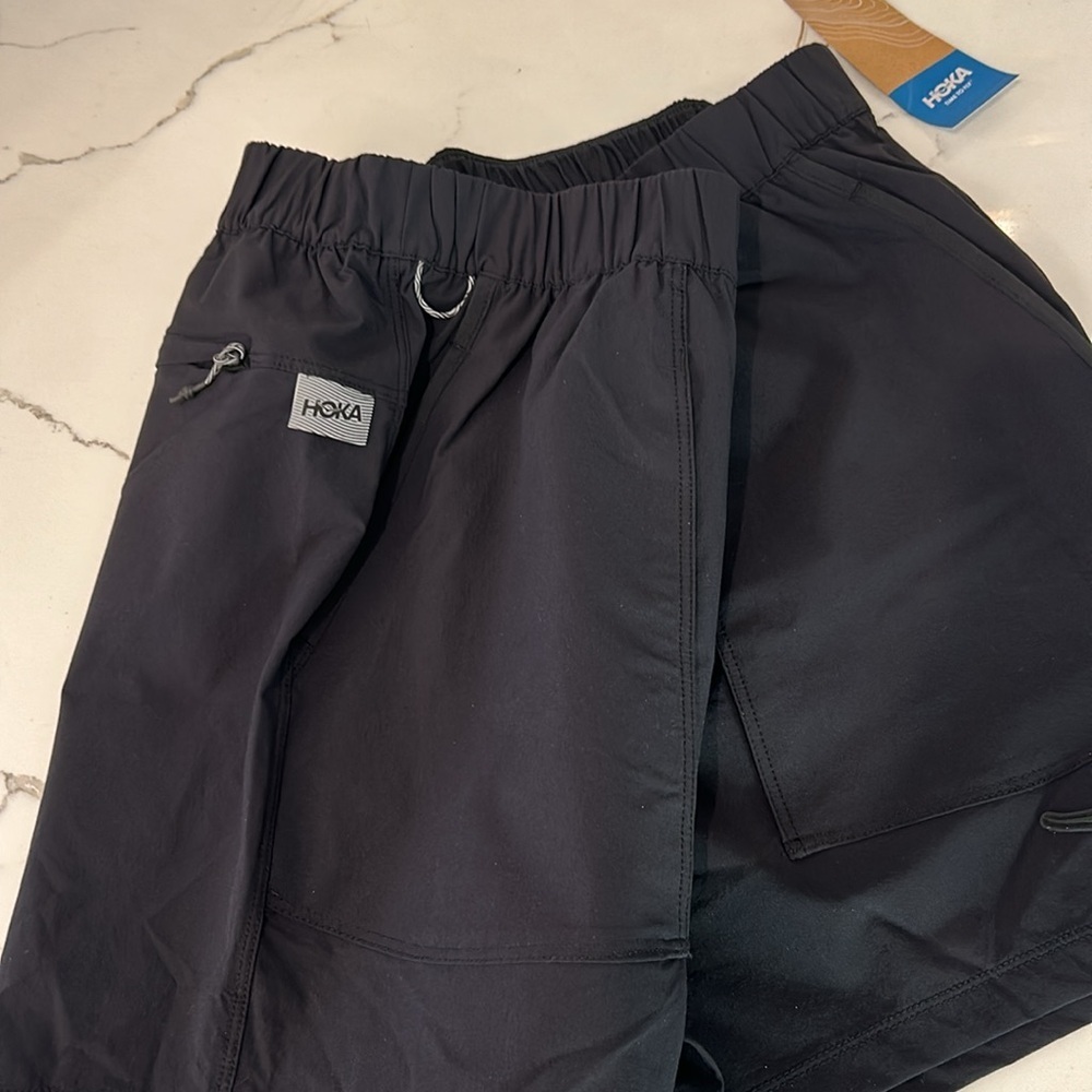HOKA Moabi River Shorts BLACK Inseam 5.5” Size SMALL Brand New with Tags - Picture 5 of 11